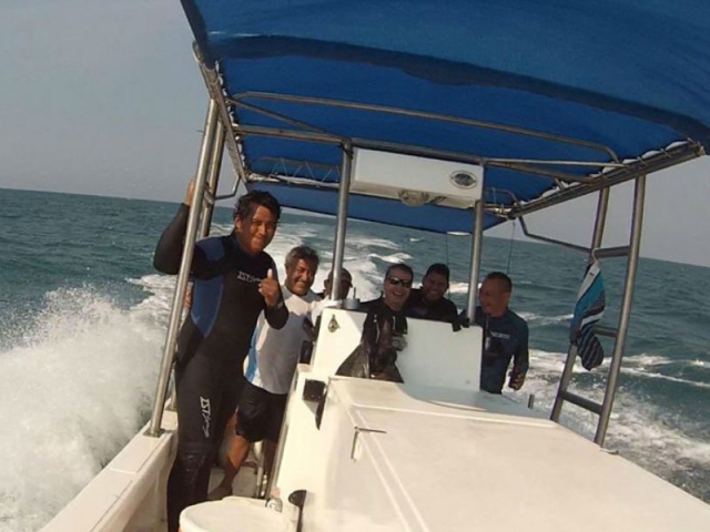 Con toda la actitud en barco